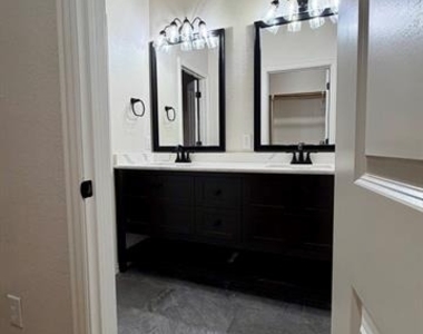 1001 Roberts Bend - Photo Thumbnail 23