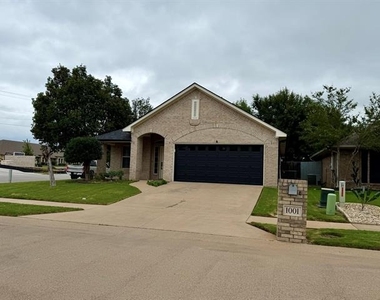 1001 Roberts Bend - Photo Thumbnail 5
