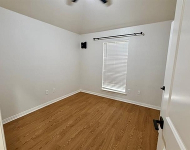 1001 Roberts Bend - Photo Thumbnail 20