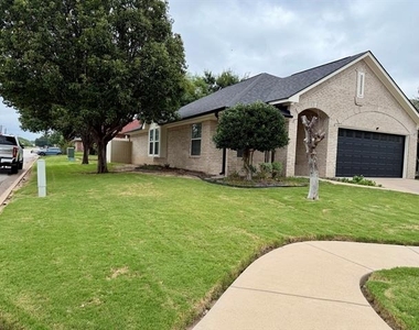 1001 Roberts Bend - Photo Thumbnail 32