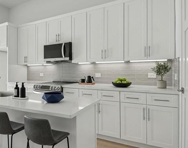2524 Havenhurst Street - Photo Thumbnail 5