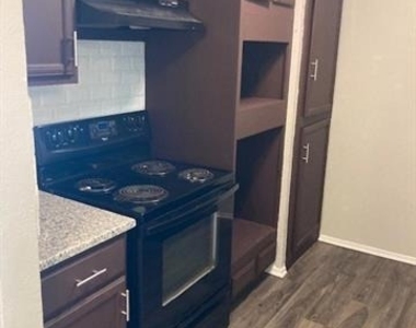 9696 Walnut Street - Photo Thumbnail 6