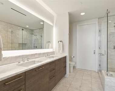 7901 Windrose Avenue - Photo Thumbnail 31