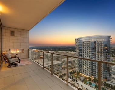 7901 Windrose Avenue - Photo Thumbnail 33