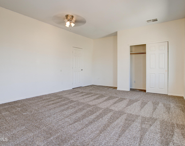 9928 W Chipman Road - Photo Thumbnail 30