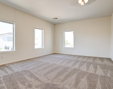 9928 W Chipman Road - Photo Thumbnail 28