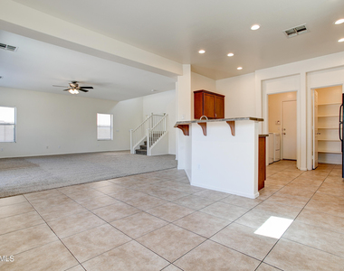 9928 W Chipman Road - Photo Thumbnail 10