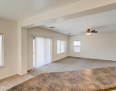 9928 W Chipman Road - Photo Thumbnail 15