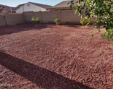 9928 W Chipman Road - Photo Thumbnail 38