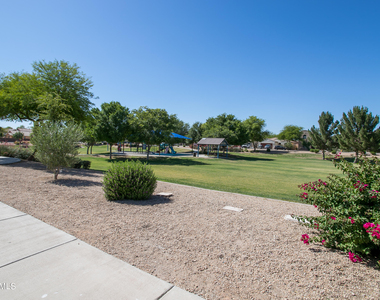 9928 W Chipman Road - Photo Thumbnail 33
