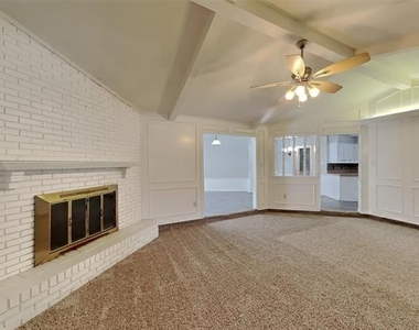 1944 Chesham Drive - Photo Thumbnail 1