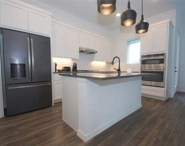 7500 Denney - Photo Thumbnail 5