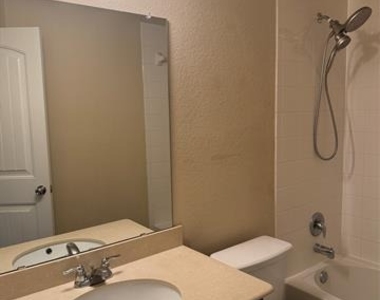 327 Elam Drive - Photo Thumbnail 10