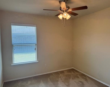 327 Elam Drive - Photo Thumbnail 17