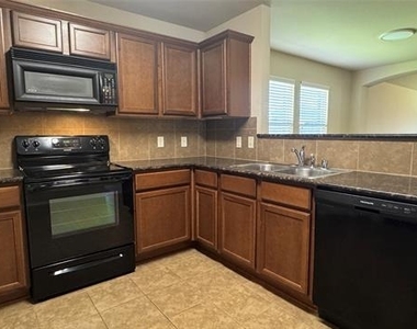327 Elam Drive - Photo Thumbnail 4