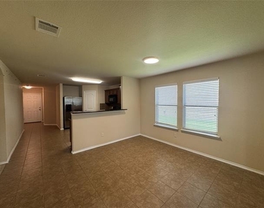 327 Elam Drive - Photo Thumbnail 2