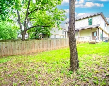 440 Pecan Hollow - Photo Thumbnail 16