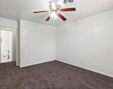 3500 Nashville Avenue - Photo Thumbnail 21