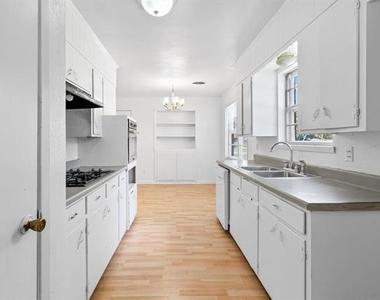 3500 Nashville Avenue - Photo Thumbnail 5