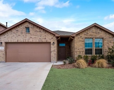 9112 Stormcrow Drive - Photo Thumbnail 1