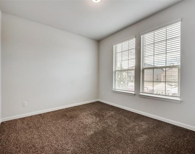 9112 Stormcrow Drive - Photo Thumbnail 9