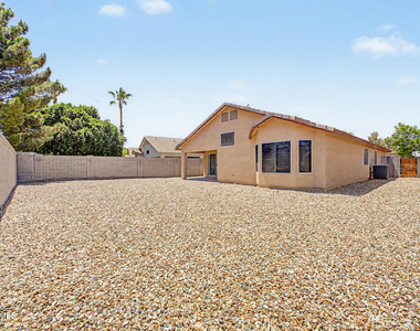 8151 W Tonto Lane - Photo Thumbnail 31