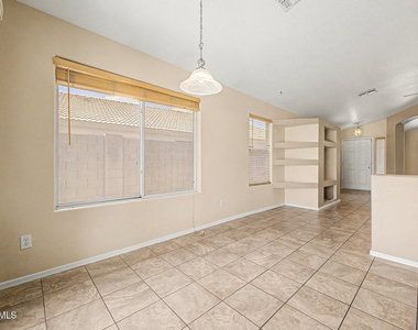 8151 W Tonto Lane - Photo Thumbnail 12