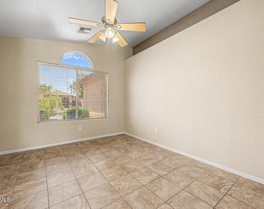 8151 W Tonto Lane - Photo Thumbnail 9