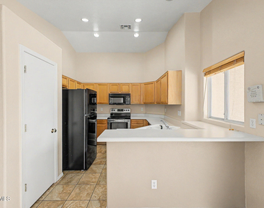8151 W Tonto Lane - Photo Thumbnail 13