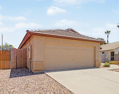 8151 W Tonto Lane - Photo Thumbnail 3