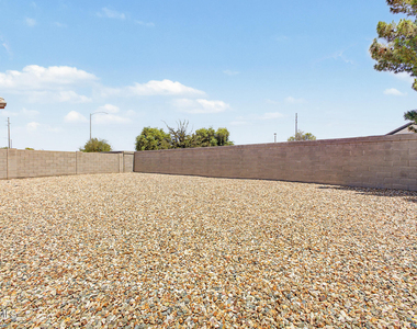8151 W Tonto Lane - Photo Thumbnail 29