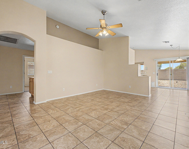 8151 W Tonto Lane - Photo Thumbnail 7
