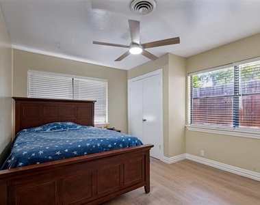 905 Ridgewood Terrace - Photo Thumbnail 18