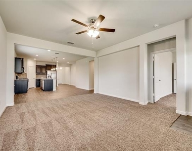 415 Helm Lane - Photo Thumbnail 5