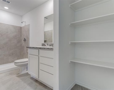119 Sunflower Street - Photo Thumbnail 16