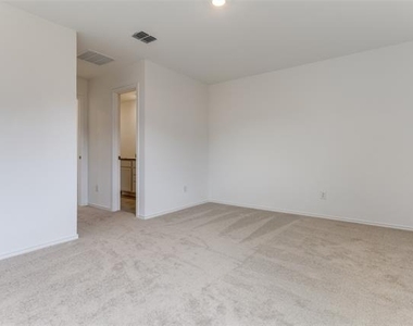 119 Sunflower Street - Photo Thumbnail 14