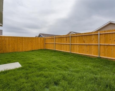 119 Sunflower Street - Photo Thumbnail 19
