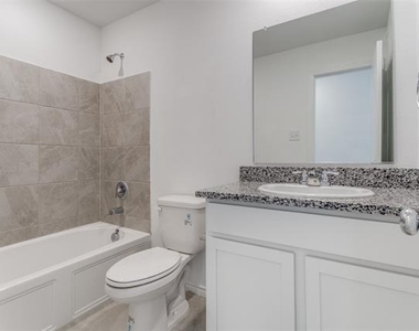 119 Sunflower Street - Photo Thumbnail 11