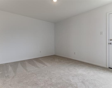 119 Sunflower Street - Photo Thumbnail 15