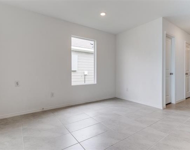 119 Sunflower Street - Photo Thumbnail 4