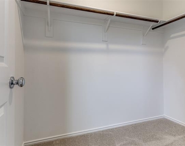 119 Sunflower Street - Photo Thumbnail 12