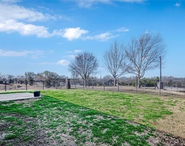 4001 Eaton Park Drive - Photo Thumbnail 23