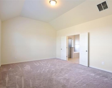 4001 Eaton Park Drive - Photo Thumbnail 20