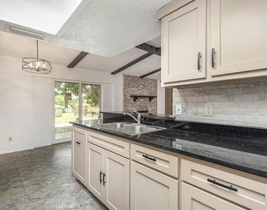 1506 Duet Drive - Photo Thumbnail 3
