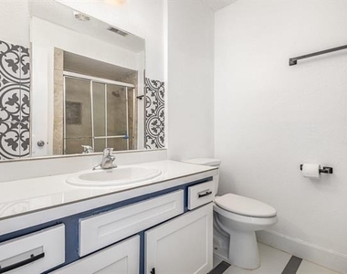 1506 Duet Drive - Photo Thumbnail 5