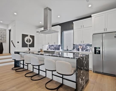 2139 Mail Avenue - Photo Thumbnail 8