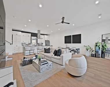 2139 Mail Avenue - Photo Thumbnail 3