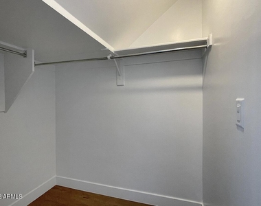 3215 E Flower Street - Photo Thumbnail 20