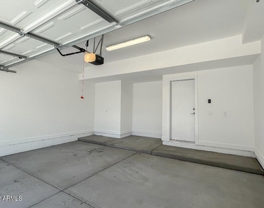 3215 E Flower Street - Photo Thumbnail 13