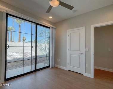 3215 E Flower Street - Photo Thumbnail 16